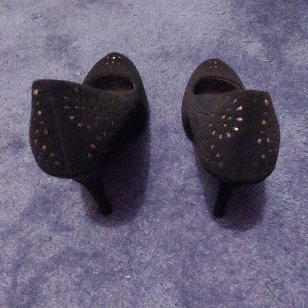 Dress Shoes - Picture 6 of 6